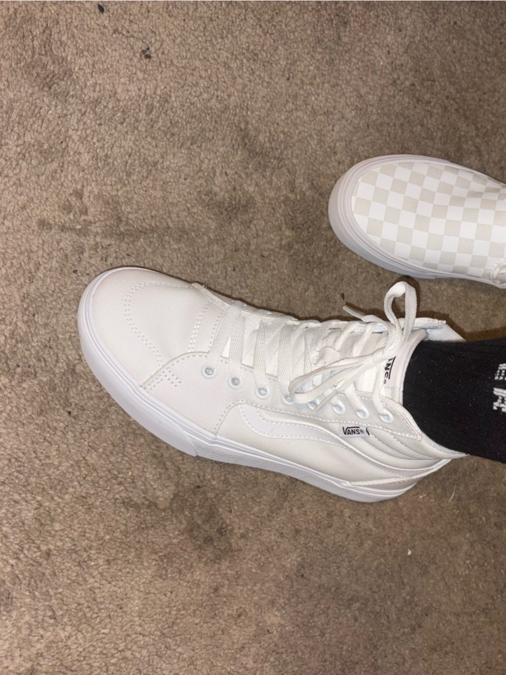 Women’s Vans sk8 hi White High-Top size 9 ONLY THESE ONES FOR SALE